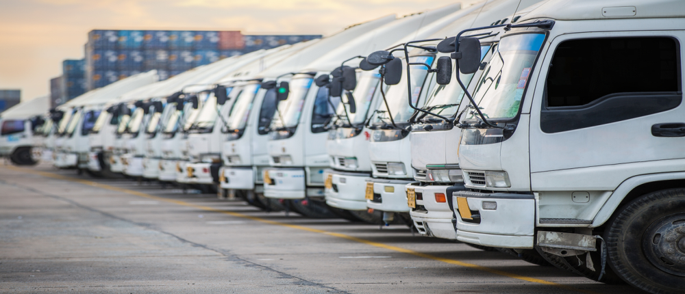 Transporte de produtos congelados com câmara fria e